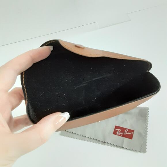 Ray-Ban Leather Hard Shell Glasses Case Brown Eyewear Cleaning Cloth Sunglasses - Picture 3 of 6
